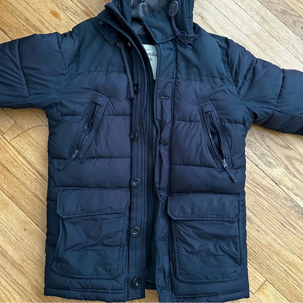 SOLD: ABERCROMBIE & FITCH PUFFER - MEDIUM